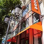 Orange Hotel