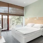 Orange Hotel