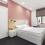 Orange Hotel 3*