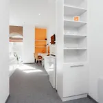 Orange Hotel