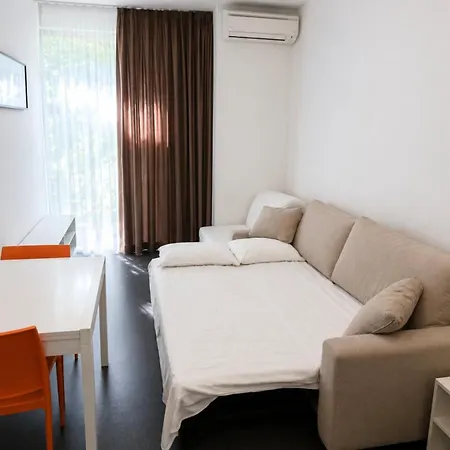 Orange 3*