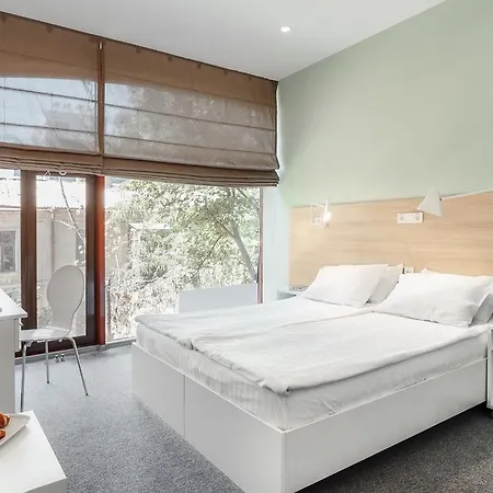 Orange Hotel