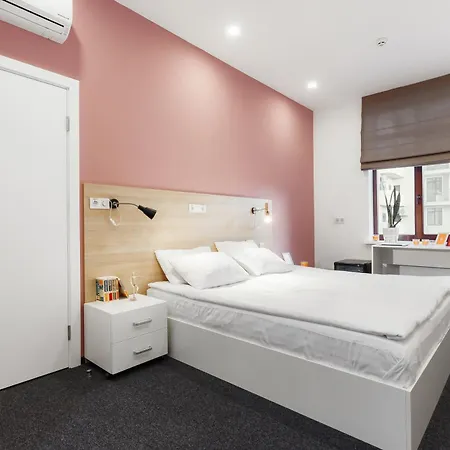 Orange Hotel 3*