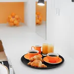 فندق Orange