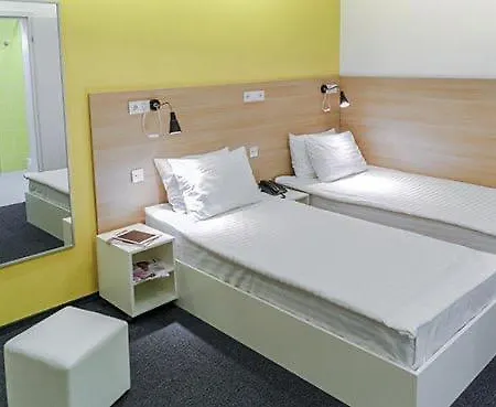 Orange Hotel