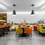 ホテル Orange 3*