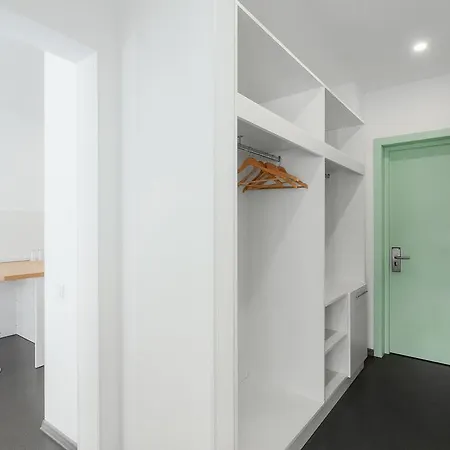 Ξενοδοχείο Orange 3*